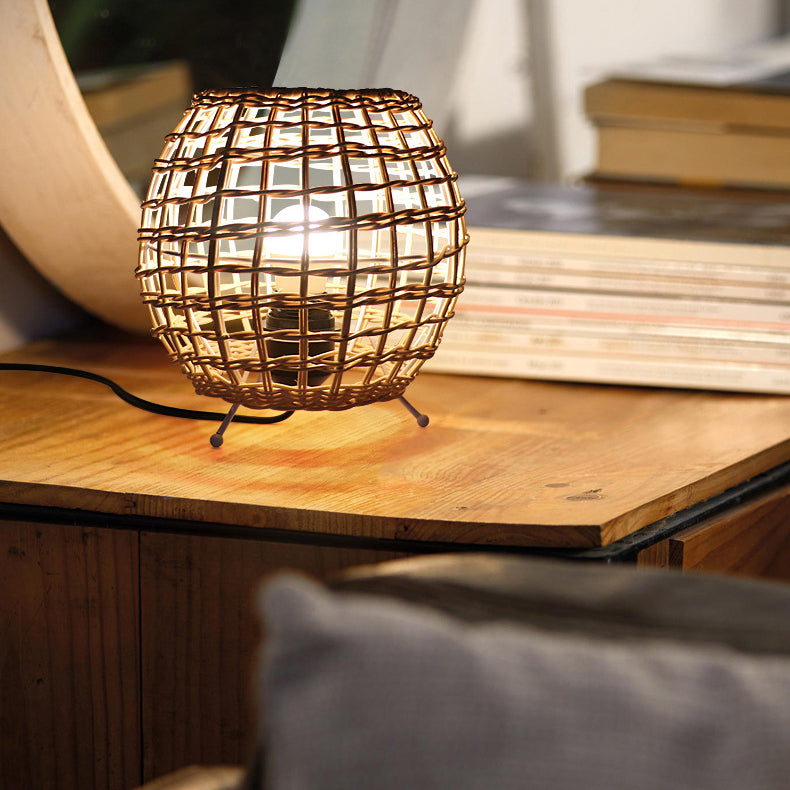 Farmhouse Metal Weaving Cane Table Lamp