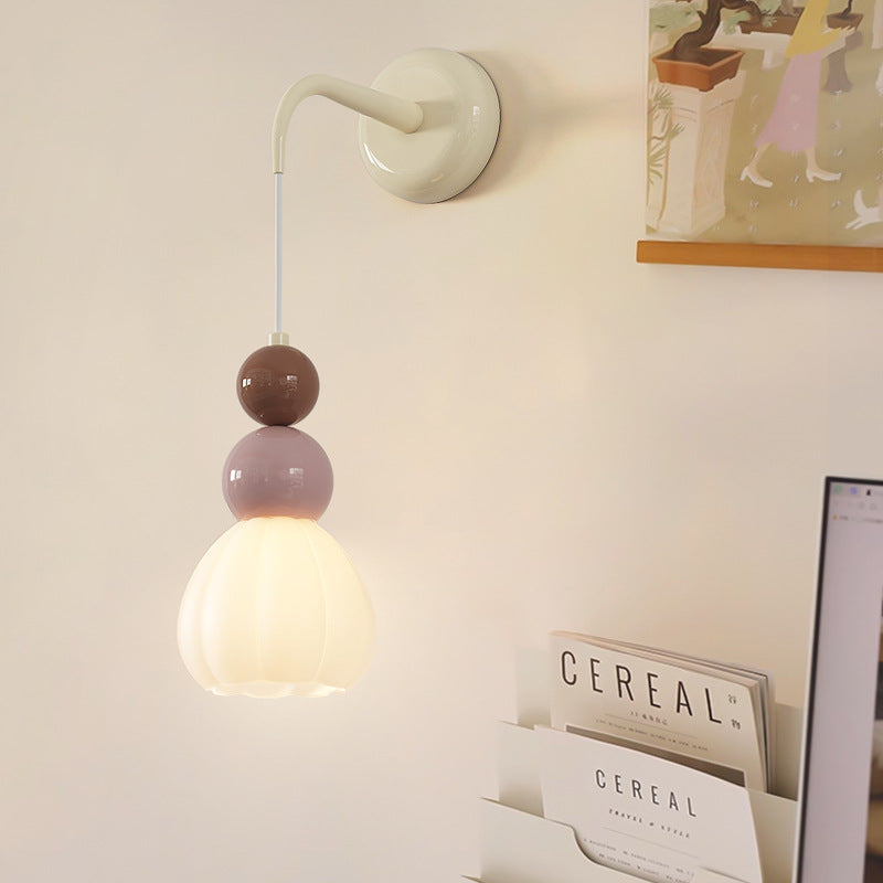 Round Gourd Petal Hardware Wall Lamp