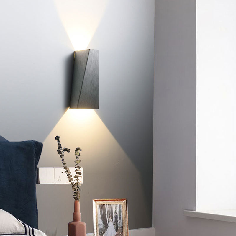 Brushed Aluminum Geometric Square Wall Lamp