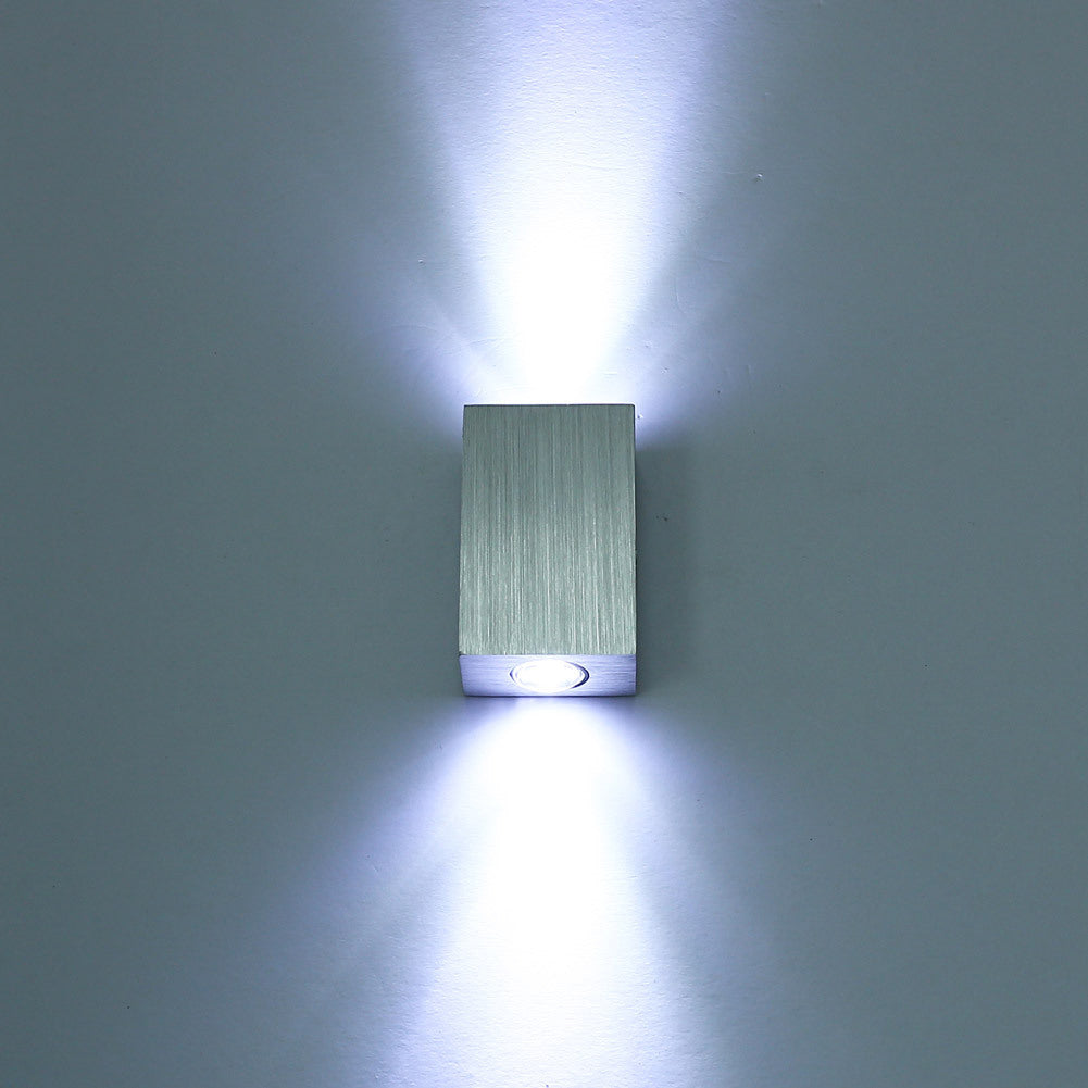 Aluminum Cubic Patio Outdoor Light