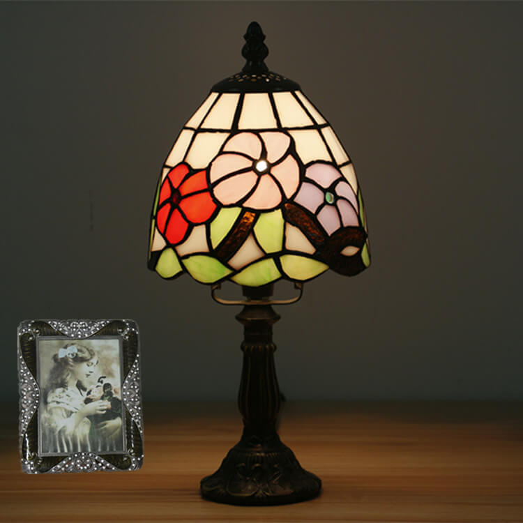 Style Stained Glass Cone Table Lamp