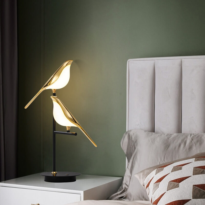 Magpie Bird Table Lamp