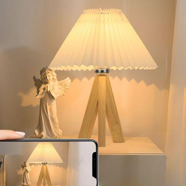 Trapezoid Tripod Pleated Fabric Table Lamp