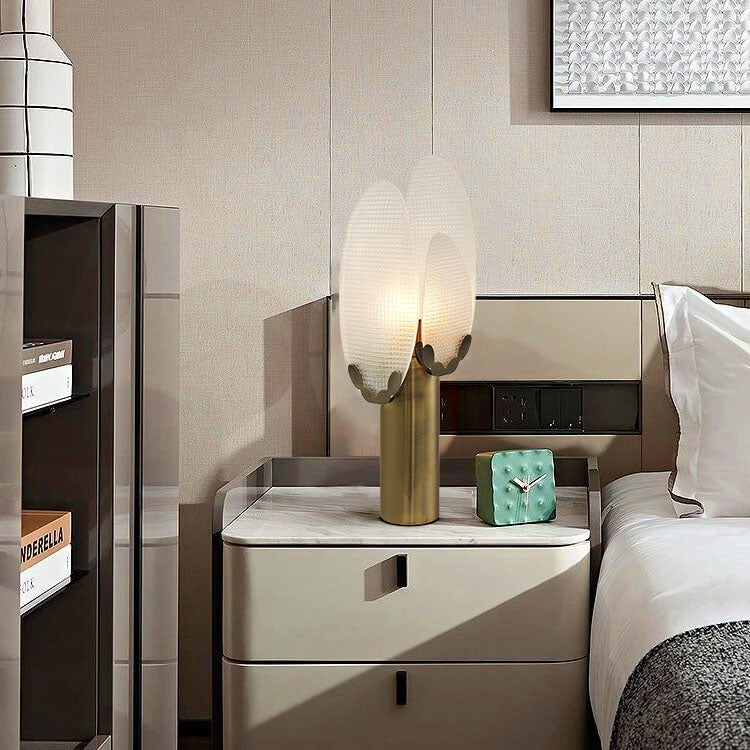 Transparent Oval Glass Sheet Table Lamp