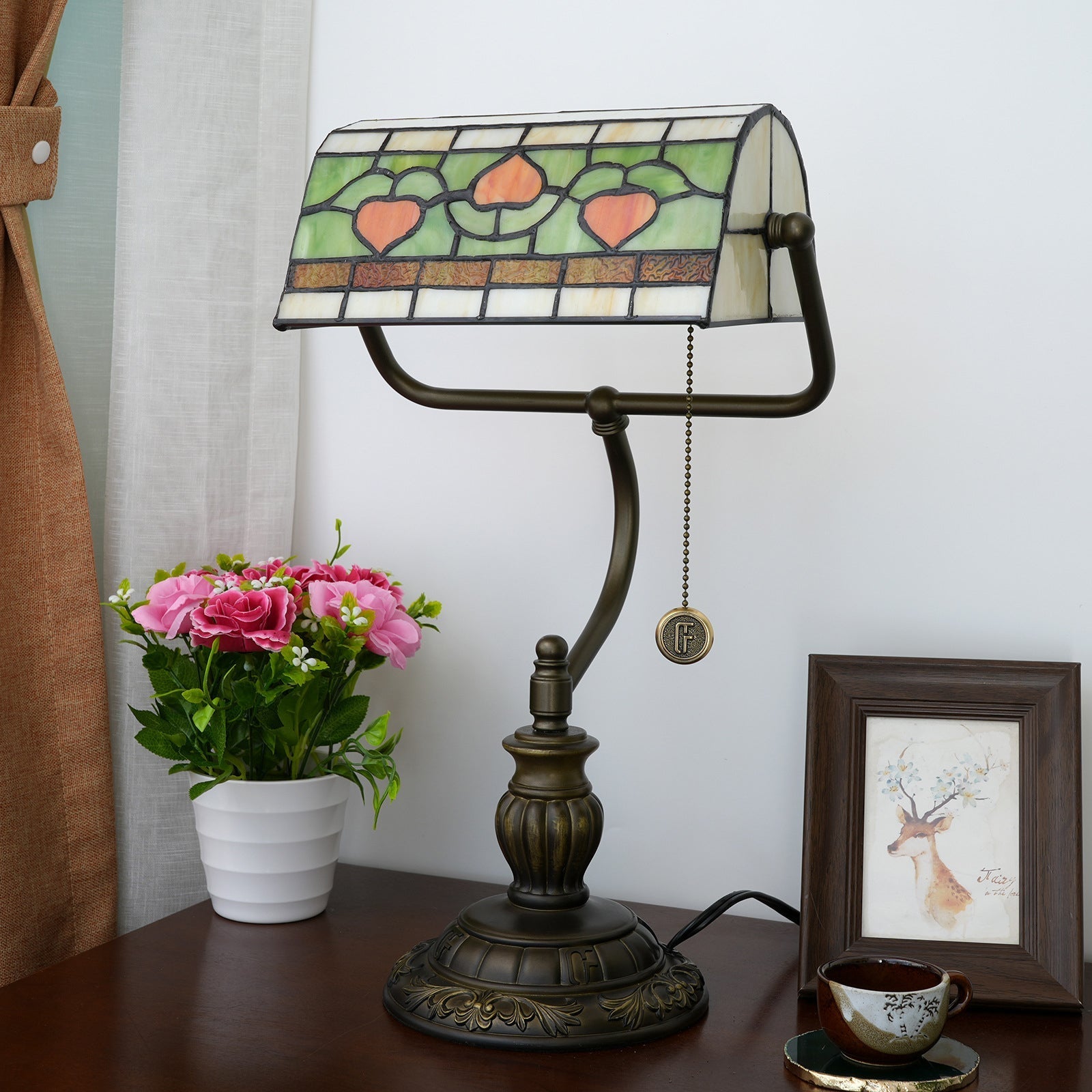 Heart Design Stained Glass Table Lamp