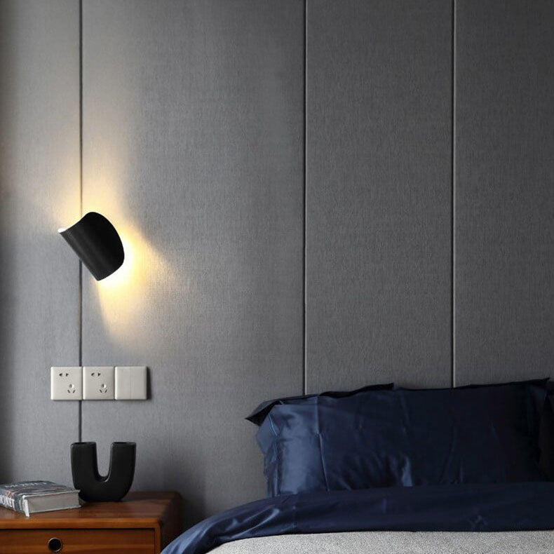 Curved Arc Iron Wall Lamp