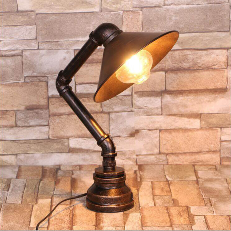 Pipe Iron Table Lamp