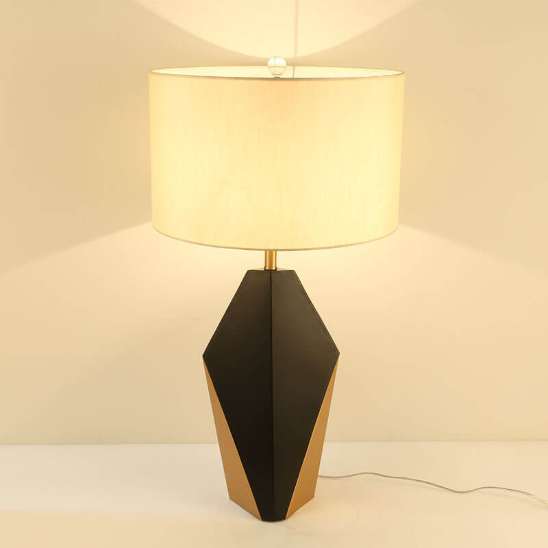 Quadrilateral Iron Fabric Table Lamp