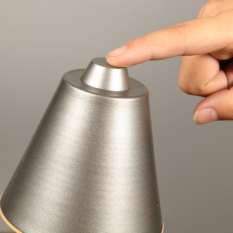 Metal Rechargeable Table Lamp