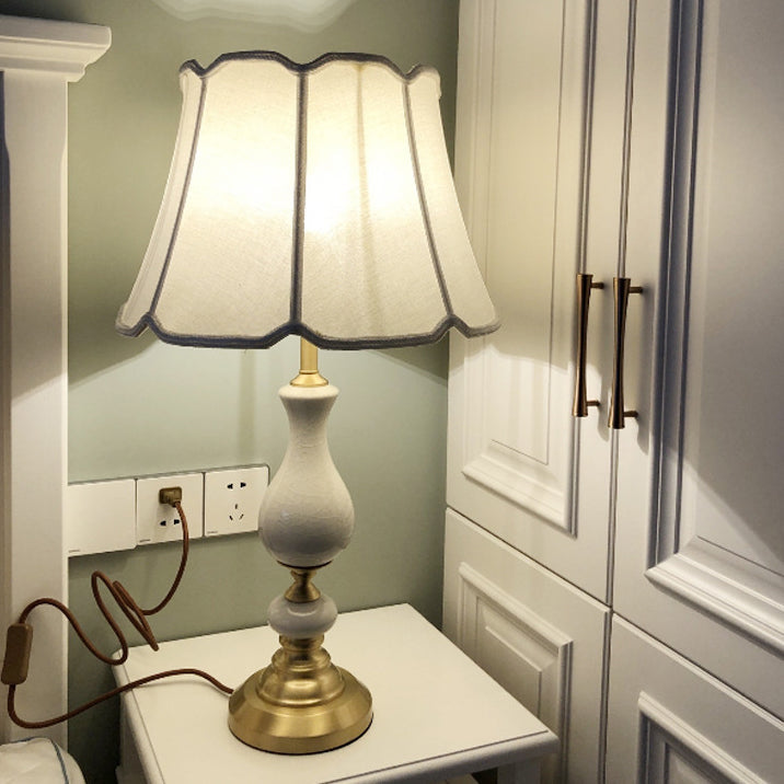Trapezoidal Vase Ceramic Fabric Table Lamp