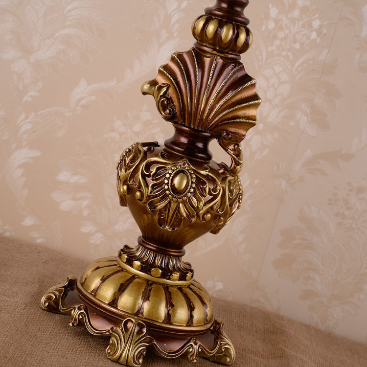 Pastoral Flower Pattern Fabric Table Lamp