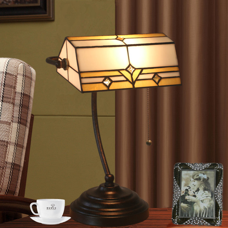 Plaid Trapezoidal Stained Glass Table Lamp
