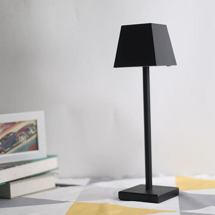 Solid Color Square Metal Table Lamp