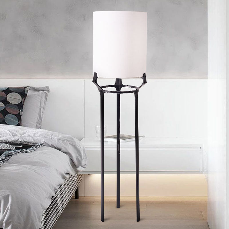 Fabric Round Iron Tripod Floor Lamp
