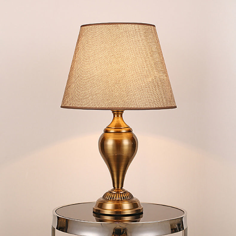 Round Fabric Hardware Bedroom Table Lamp
