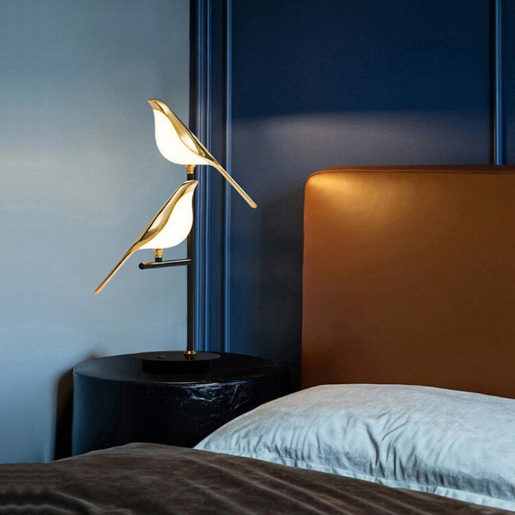 Magpie Bird Table Lamp