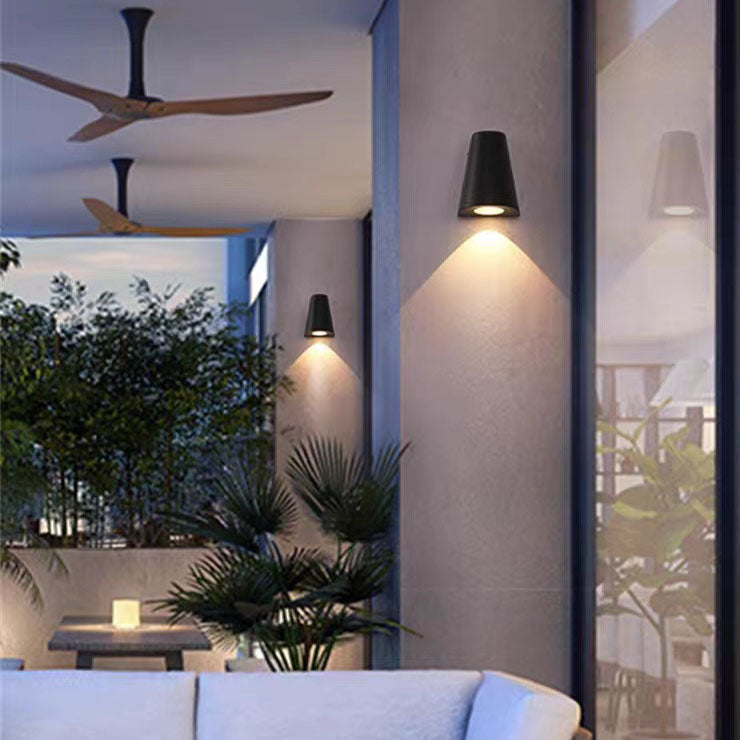 Aluminum Horn Outdoor Light