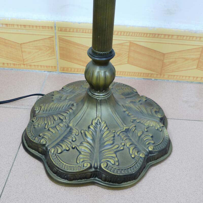 Traditional Tiffany Stained Glass Floor Lamp