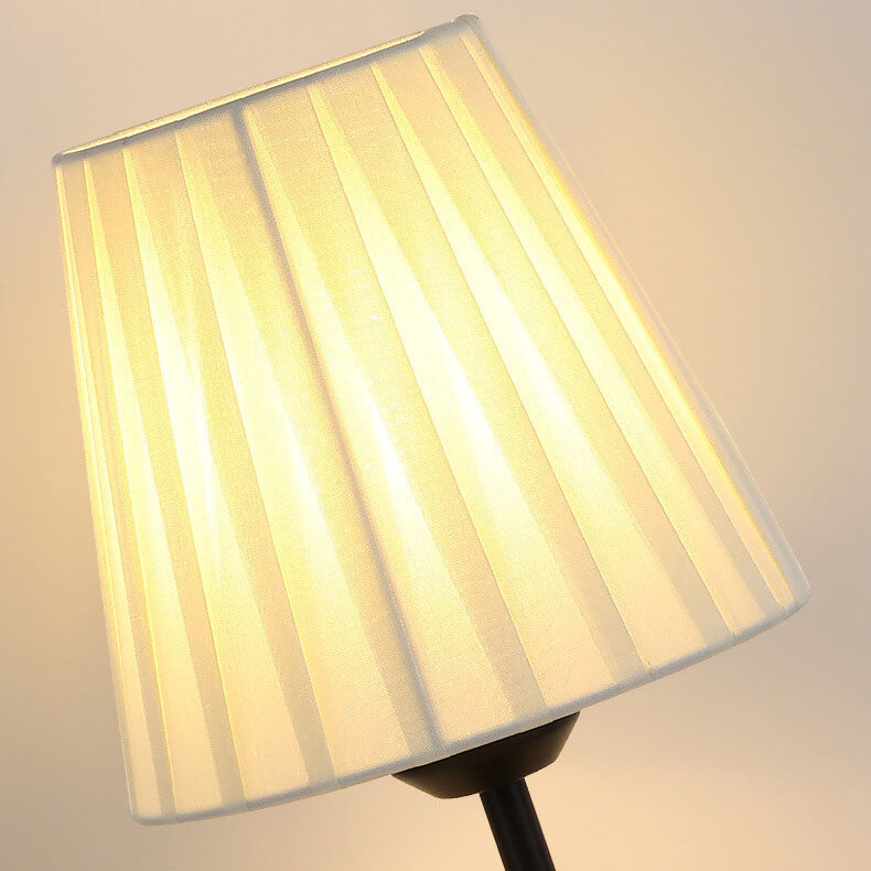 Black White Pleated Metal Table Lamp