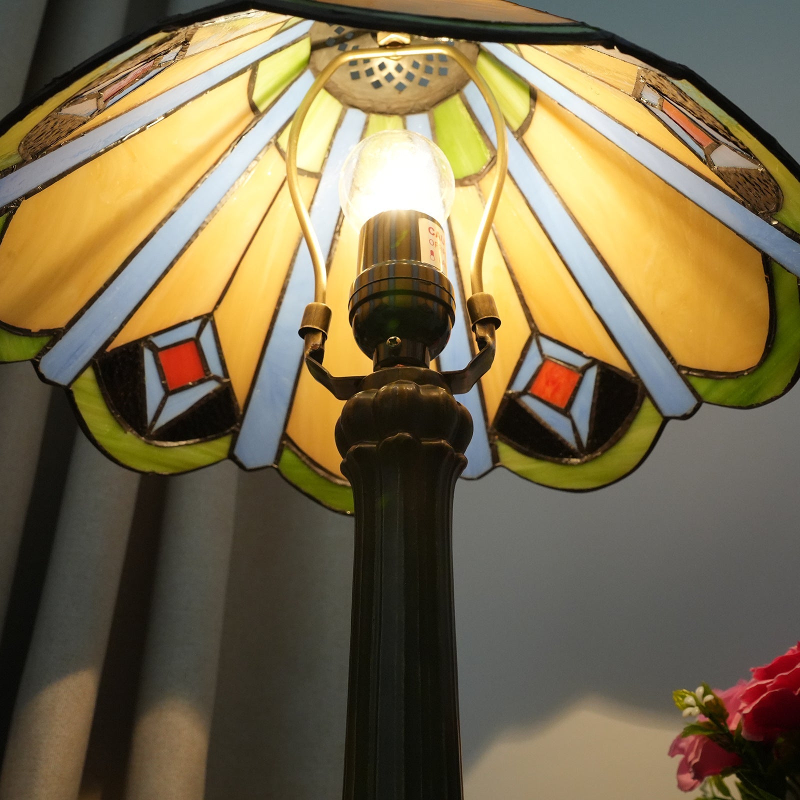 Conic Aluminium Alloy Glass Table Lamp