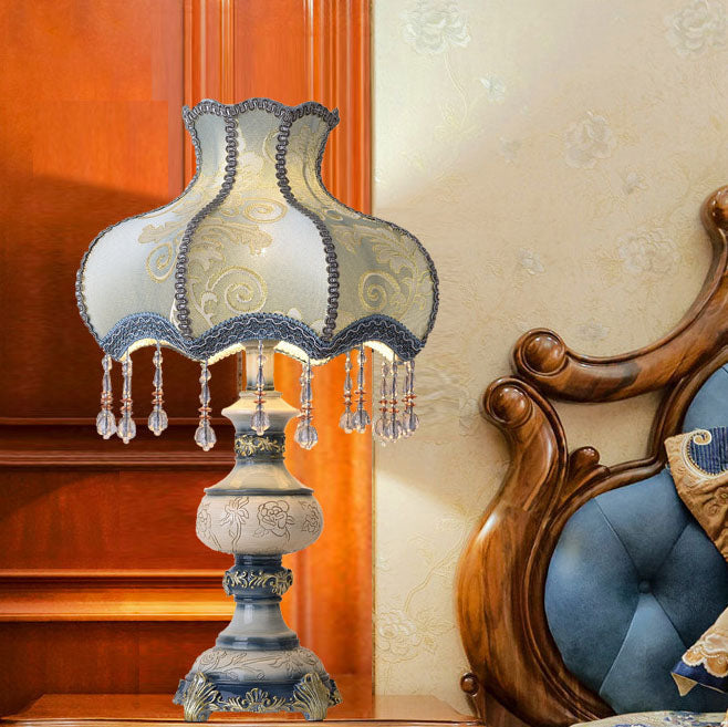 Europe Flower Resin Table Lamp