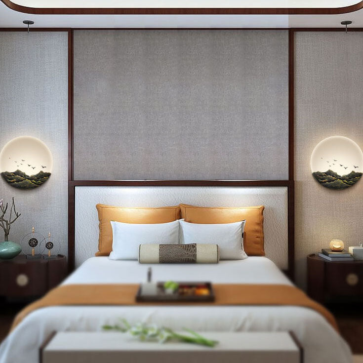 Classical Three-Dimensional Sculpture Resin Wall Lamp