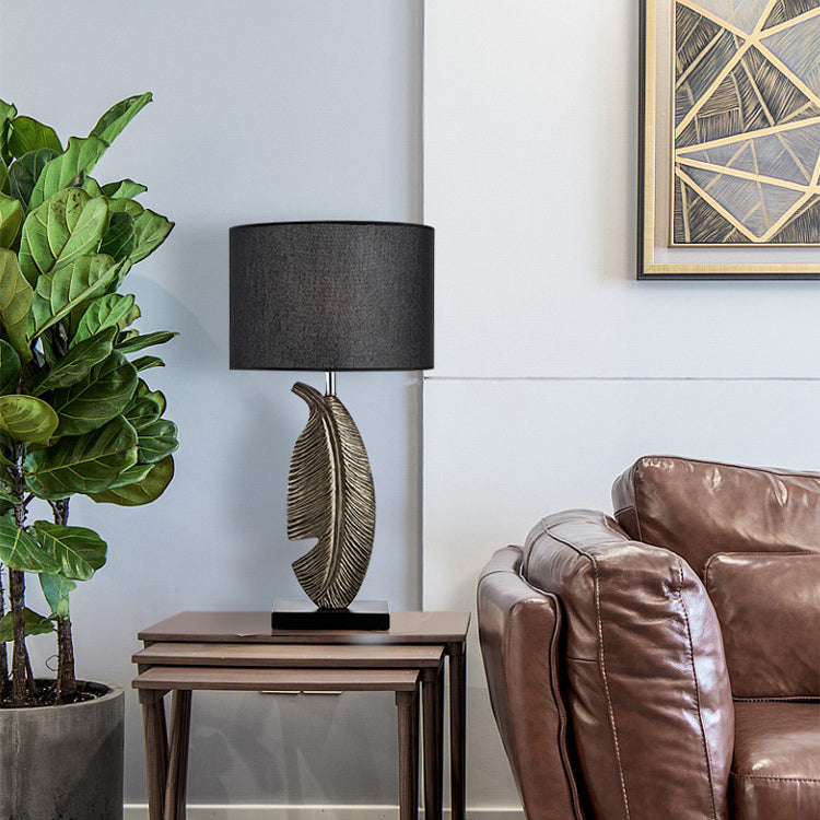 Leaf Resin Fabric Iron Table Lamp