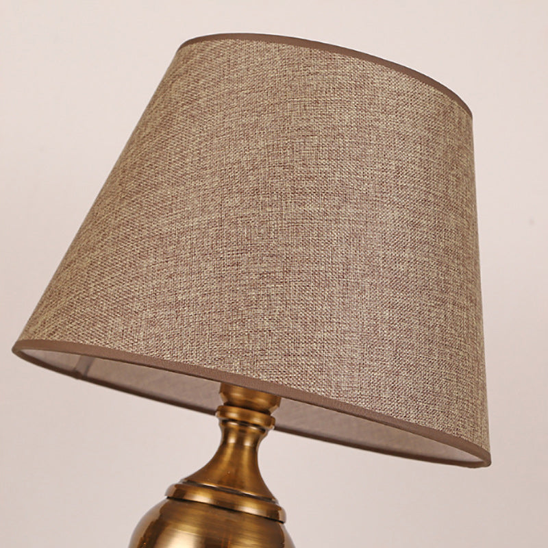 Round Fabric Hardware Bedroom Table Lamp