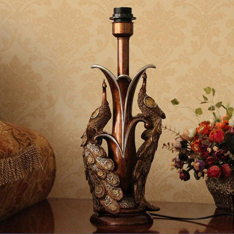 Peacock Flower Pattern Resin Table Lamp