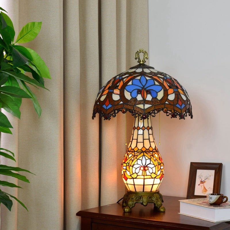 Floral Peach Heart Design 3-Light Table Lamp