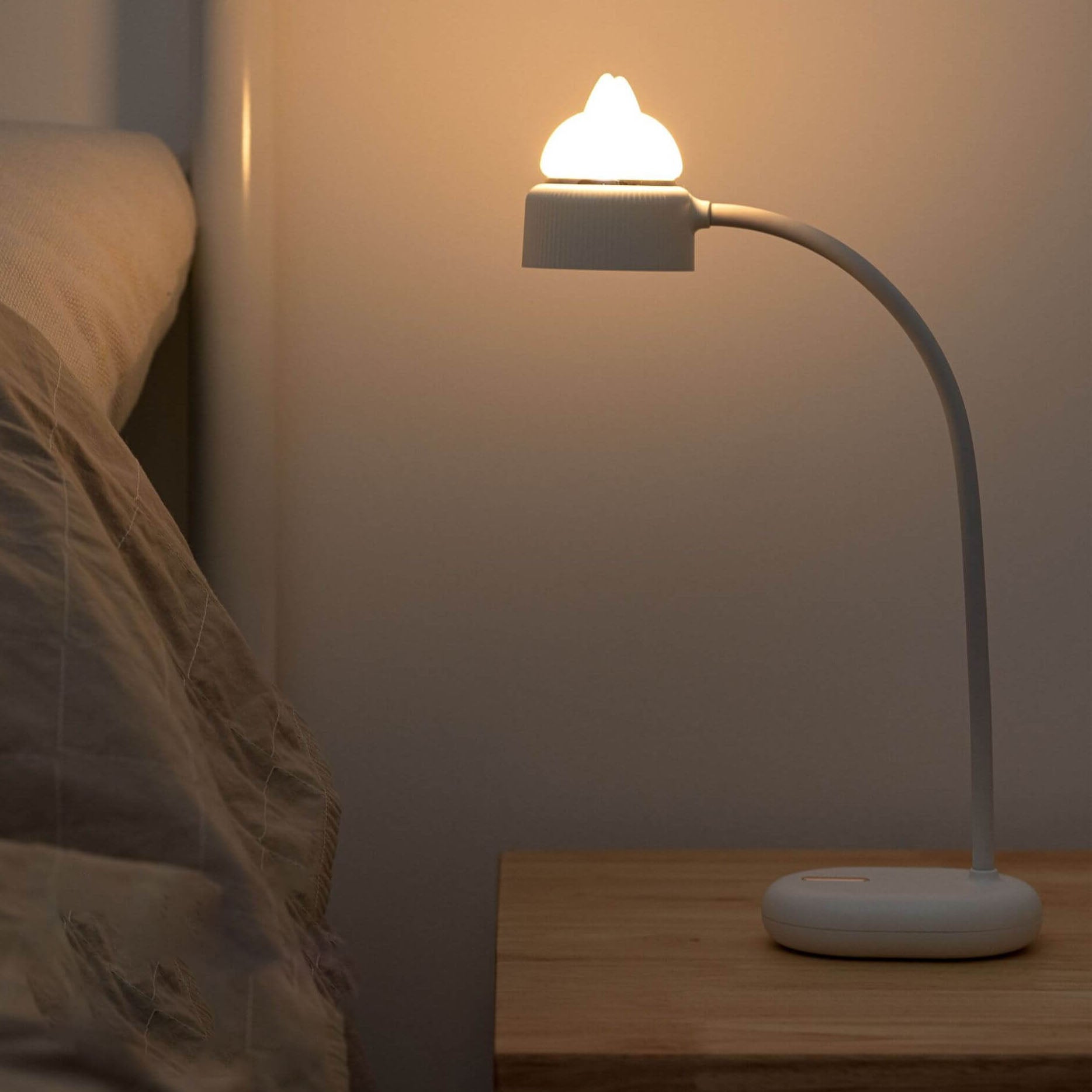 Cartoon Cat Night Reading Table Lamp