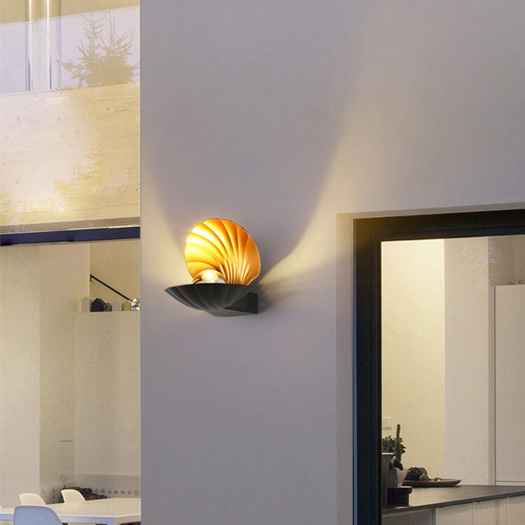 Shell Aluminum Outdoor Light