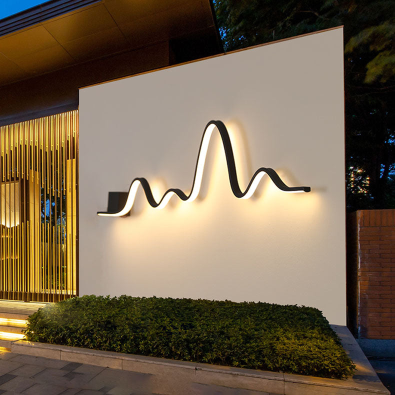 Strip Mountain Iron Aluminium Outdoor Light