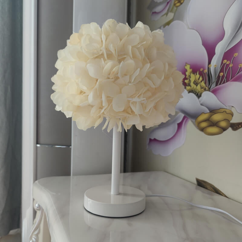 Fabric Flower Ball Table Lamp
