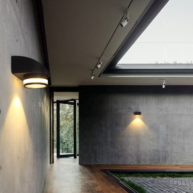 European Industrial Waterproof Outdoor Light