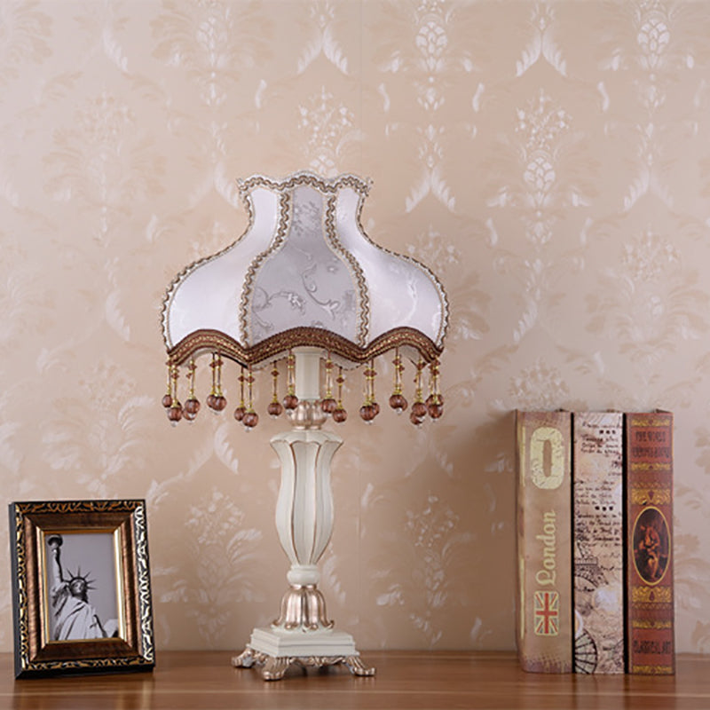 Court Top Resin Fabric Table Lamp