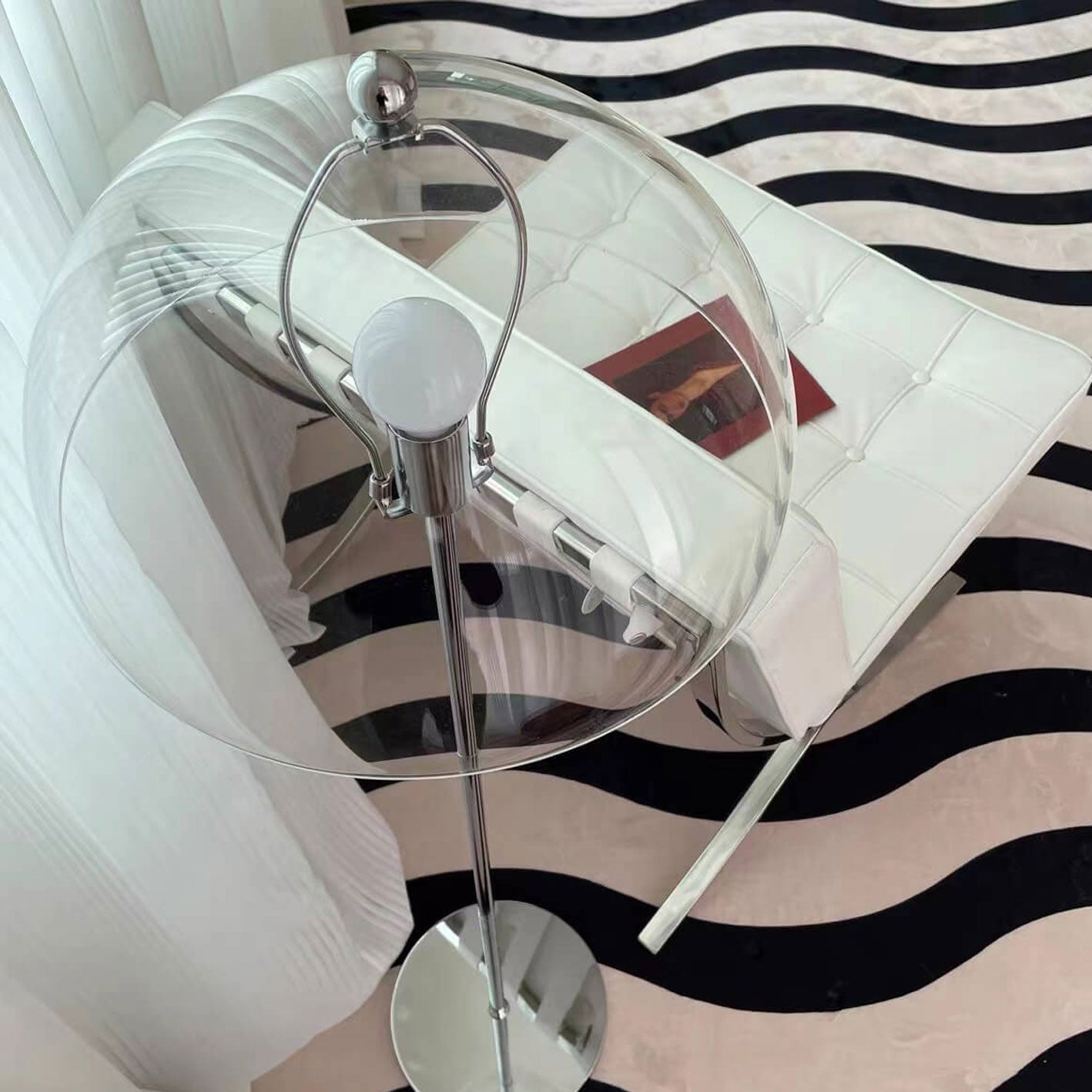 Creative Retro Acrylic Mushroom Floor Lamp
