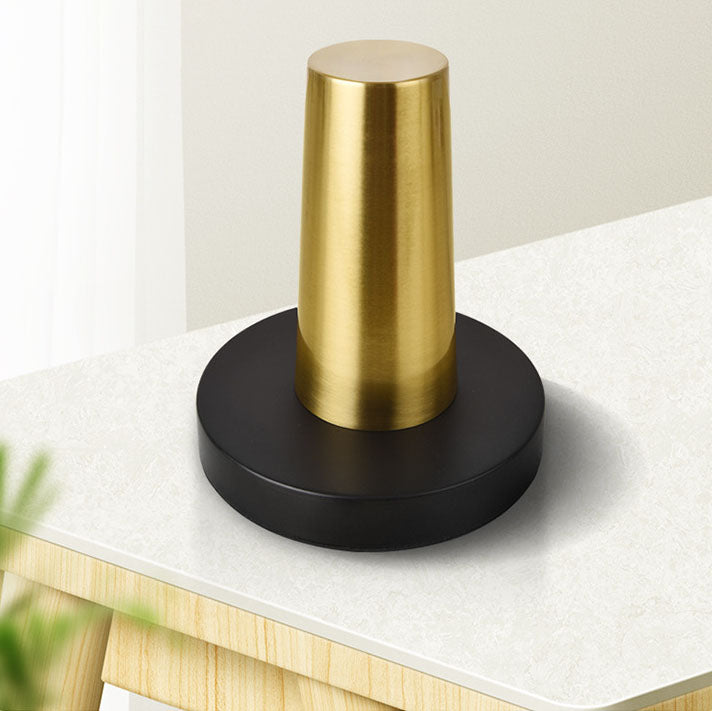 Iron Cloth Table Lamp