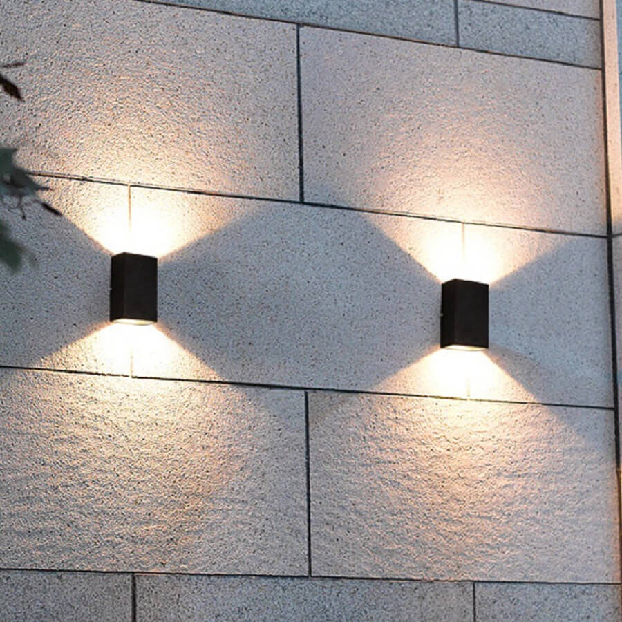 Pure Black Rectangular Aluminum Wall Lamp