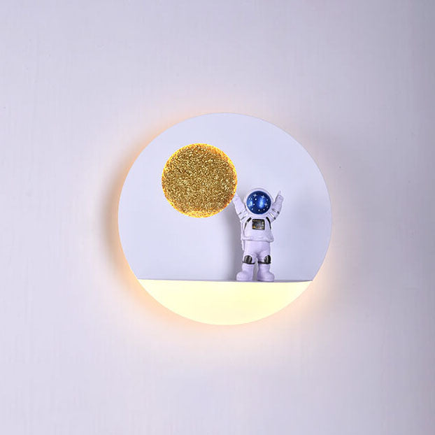 Iron Resin Round Astronaut Wall Lamp