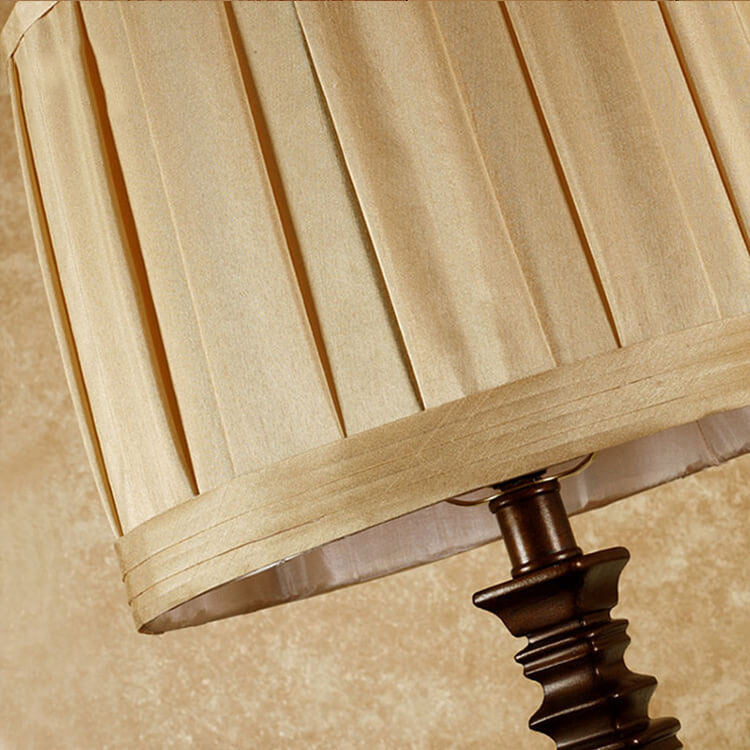 Modern European Retro Pleated Floor Lamp