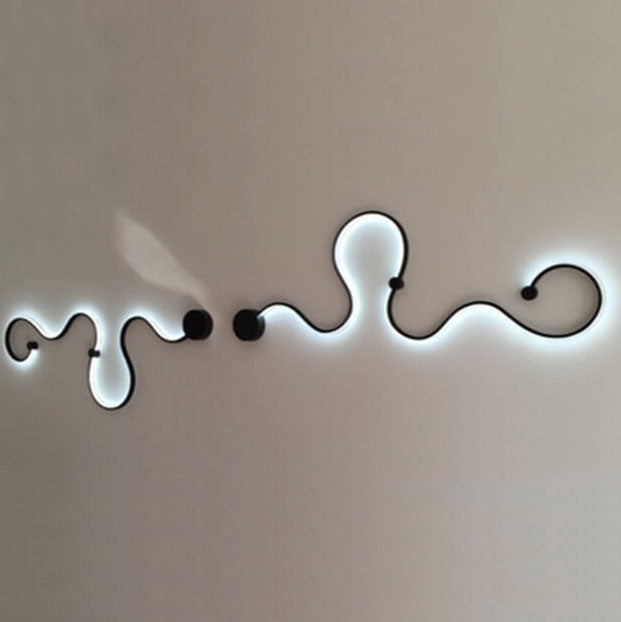 Long Aluminum Snake Shaped Wall Lamp