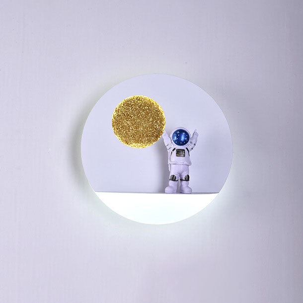 Iron Resin Round Astronaut Wall Lamp