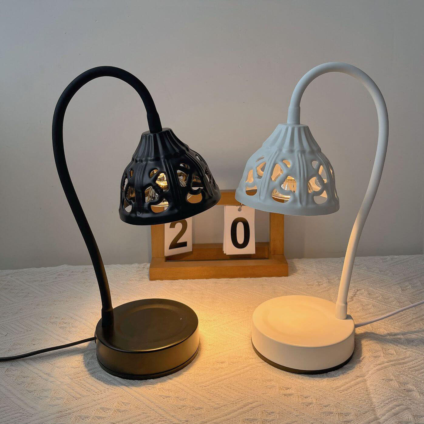 Style Hollow Round Design Table Lamp