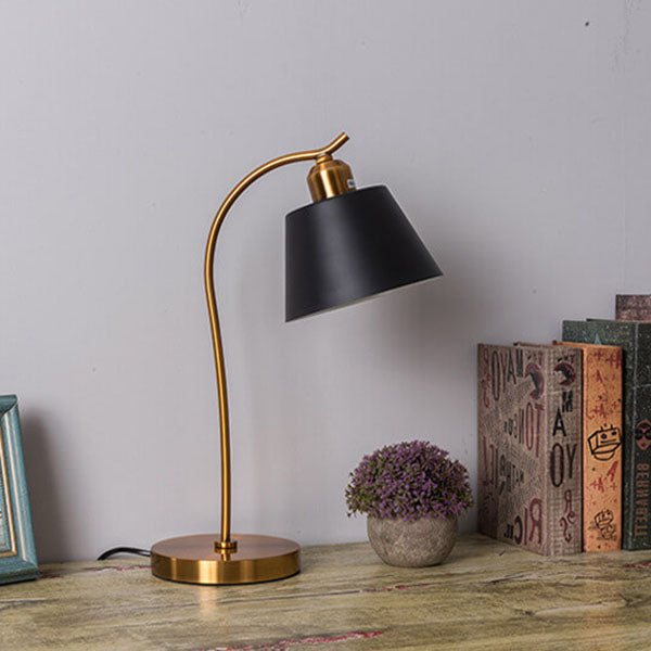 Metal Cone Table Lamp