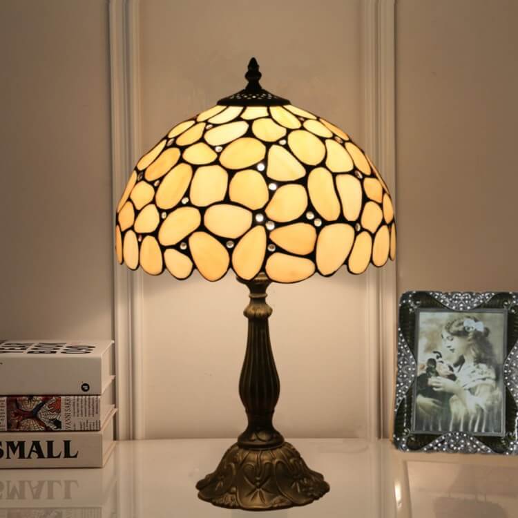 Pebbles Flower Stained Glass Table Lamp