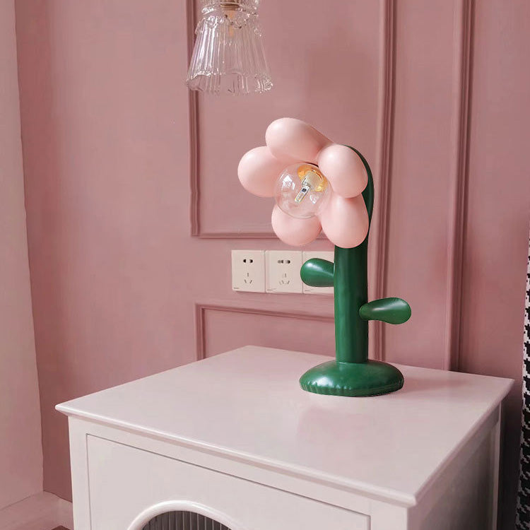 Floral Greenery Table Lamp