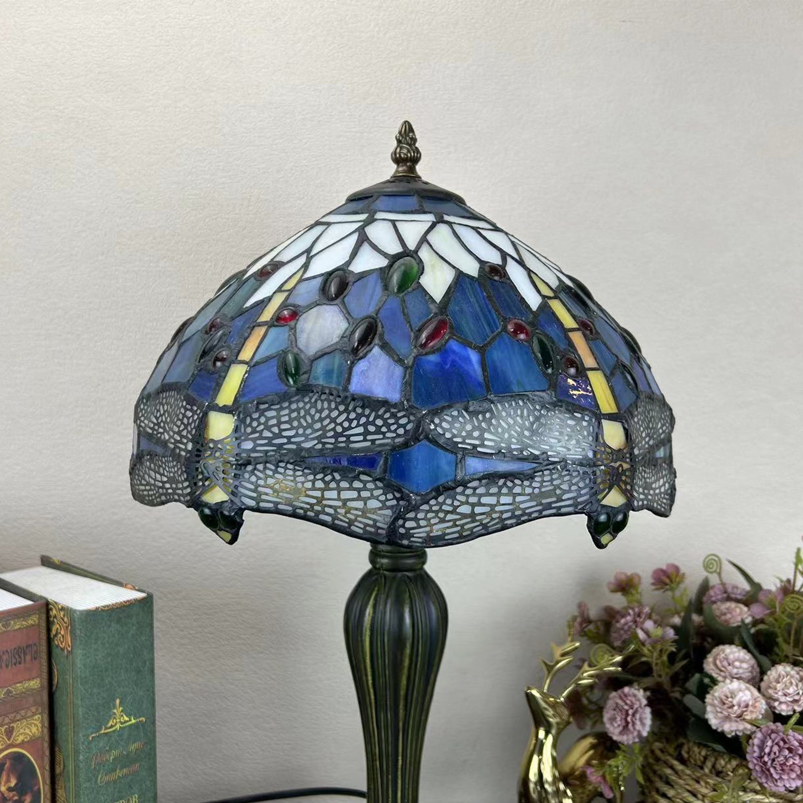 Round Dome Flower Alloy Table Lamp