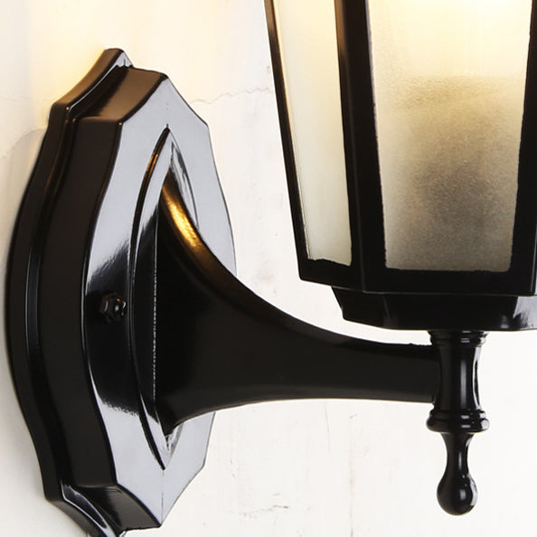 Hexagonal Aluminum Frame Frosted Outdoor Light