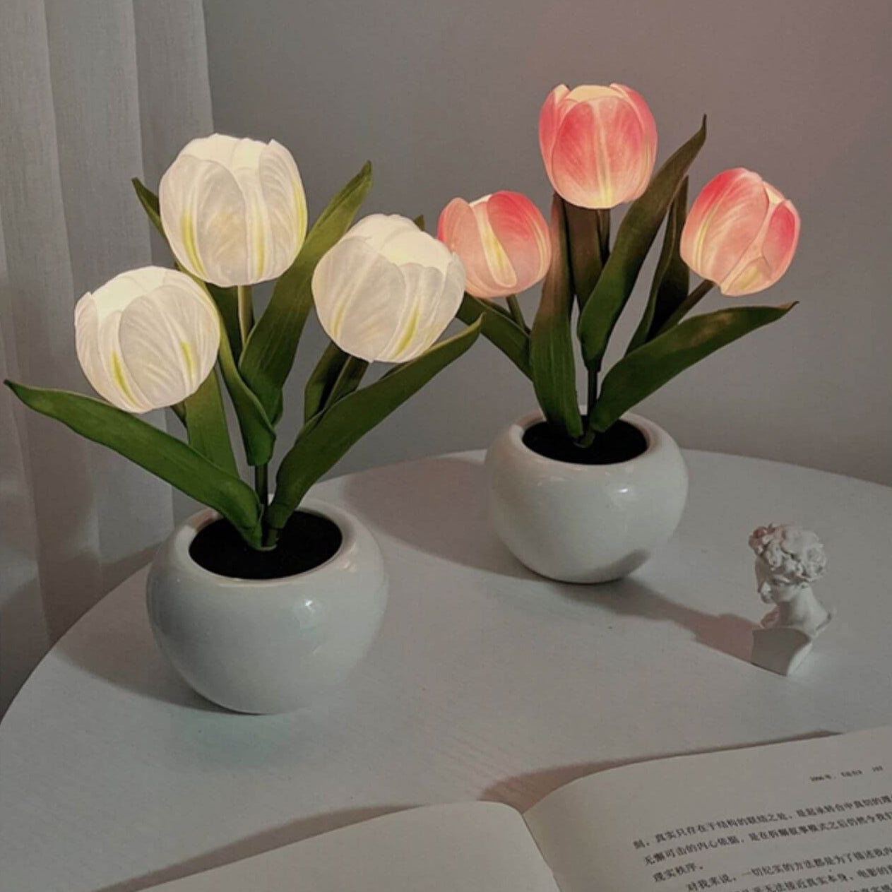 Tulip Simulation Bouquet Ceramic Table Lamp